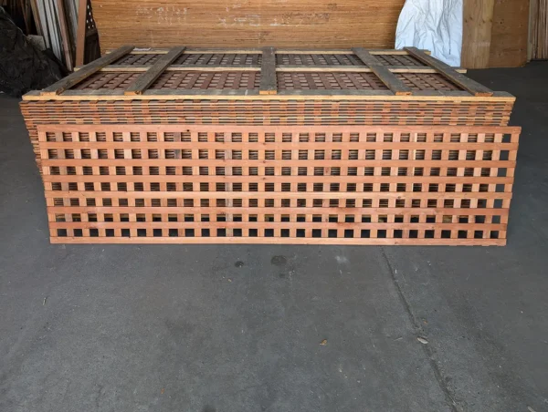 2x8 heart redwood square lattice